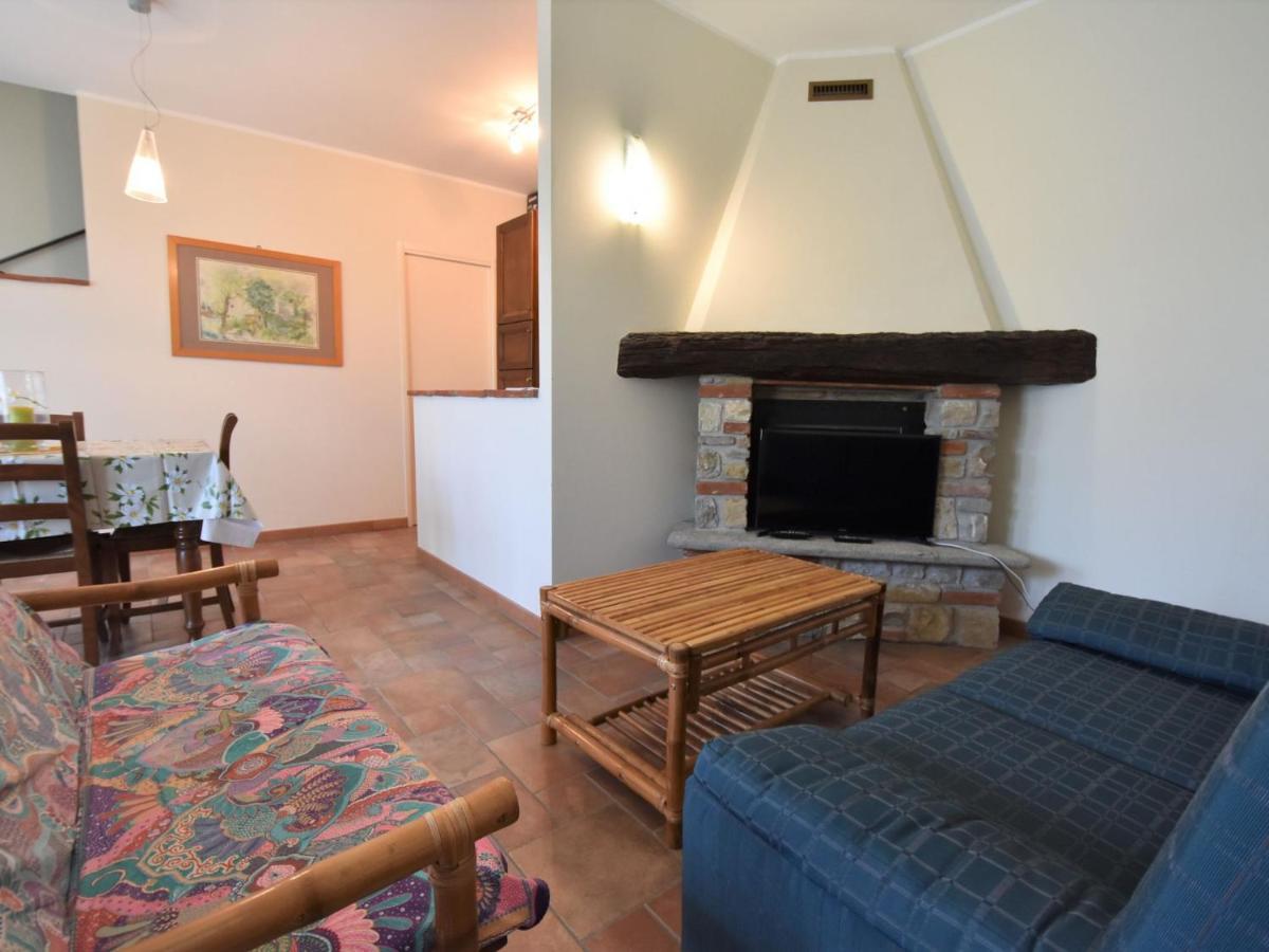 Apartment La Corte Bricca - Trilo B By Interhome Castana  외부 사진